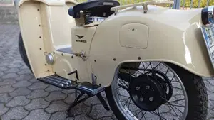 Moto Guzzi   (8)