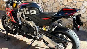 Aprilia Tuono V4 Factory (2021 - 24) 