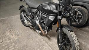 Ducati Scrambler 800 Icon Dark (2025 - 26) 
