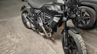 Ducati Scrambler 800 Icon Dark (2025) usata