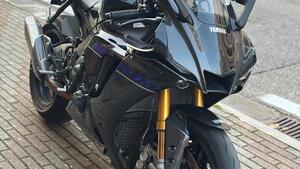 Yamaha YZF R1M (2020 - 25) 