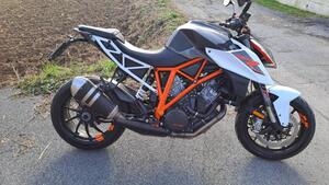 KTM 1290 Super Duke R ABS (2017 - 18) 