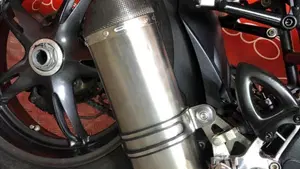 Triumph Speed Triple 1050 (2005 - 11)  (5)