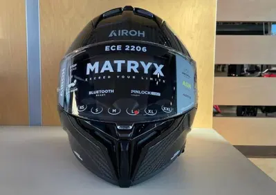 MATRYX CARBON GLOSS Airoh - Annuncio 9891008