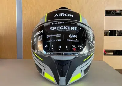 SPECKTRE YELLOWMATT Airoh - Annuncio 9891140