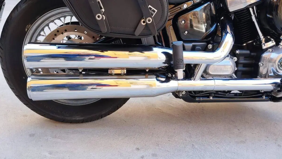 Harley-Davidson Softail Standard (2020) - FXST  (8)
