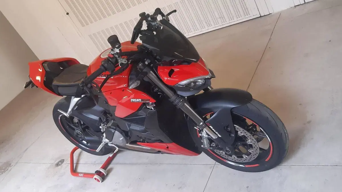 Ducati Streetfighter V2 (2022 - 24)  (2)