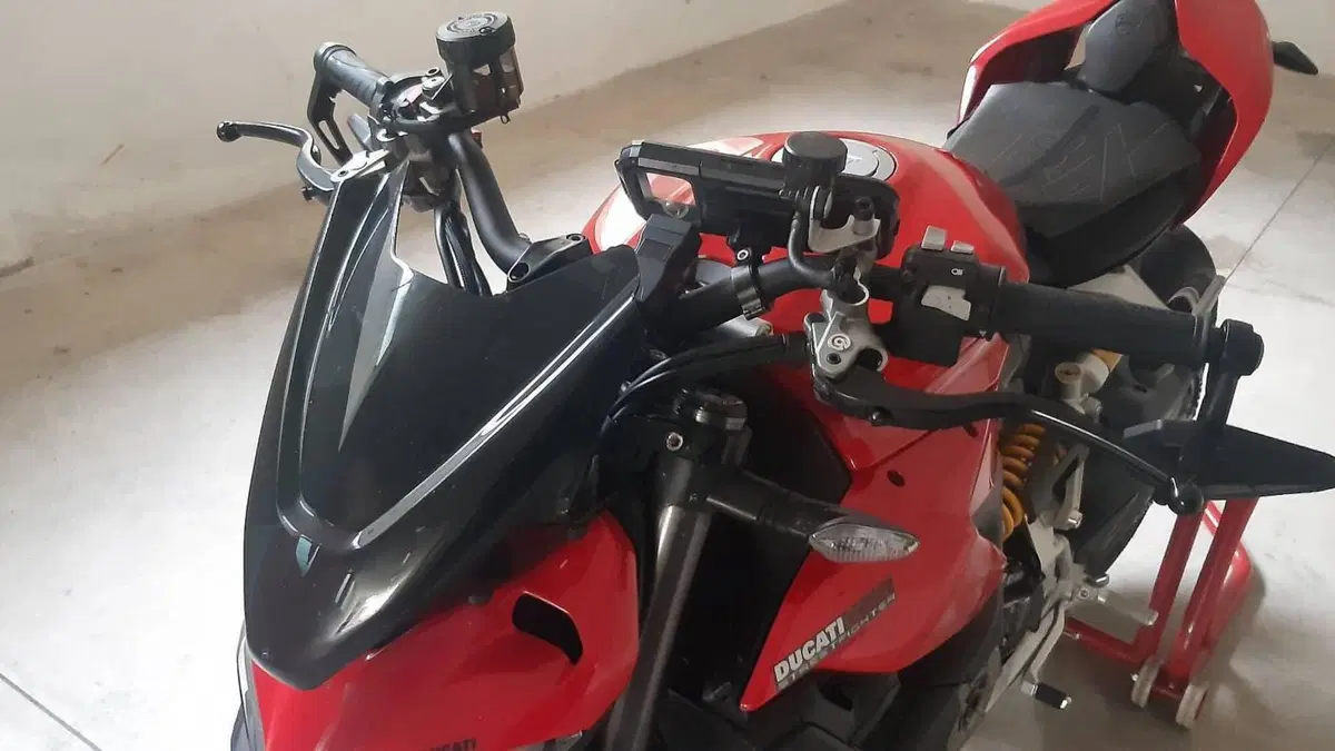 Ducati Streetfighter V2 (2022 - 24)  (4)
