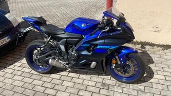 Yamaha YZF R7 (2021 - 25) usata