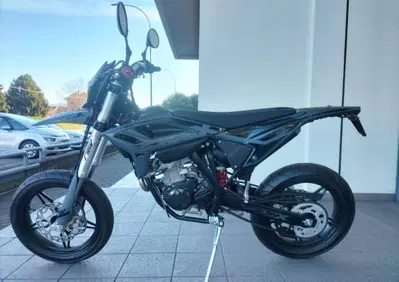 Betamotor RR 125 4T Motard T - X Special Edition (2025 - 26) - Annuncio 9891845