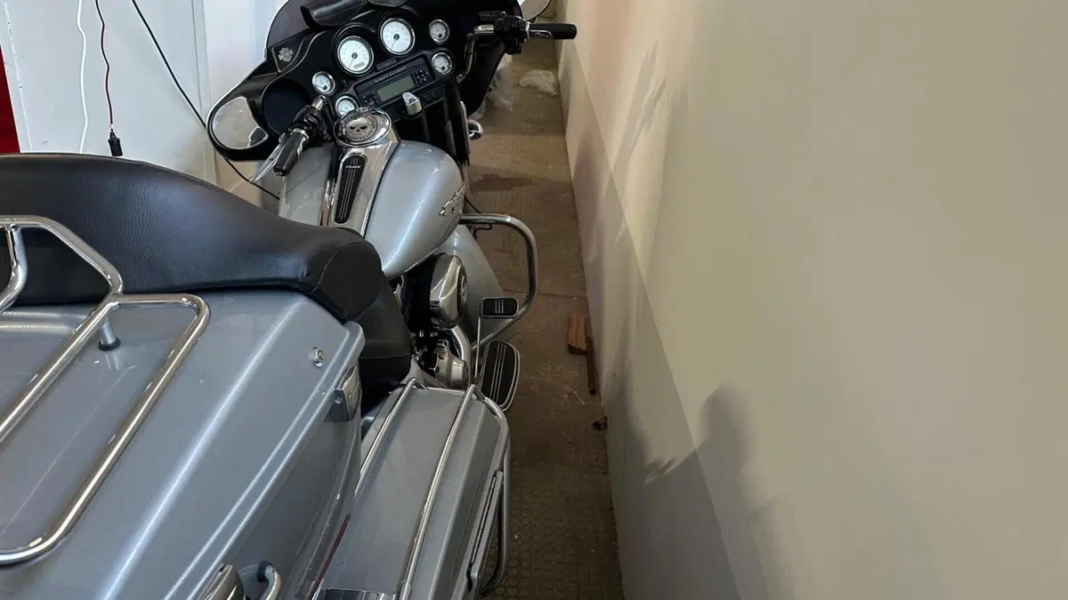 Harley-Davidson 1690 Street Glide (2011 - 13) - FLHX  (10)
