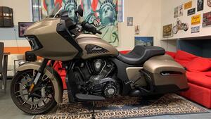 Indian Challenger 1768 Dark Horse (2020) 