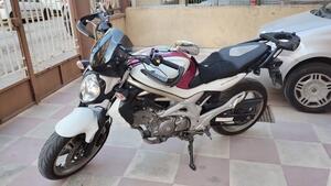 Suzuki Gladius 650 SFV (2009 - 15) 