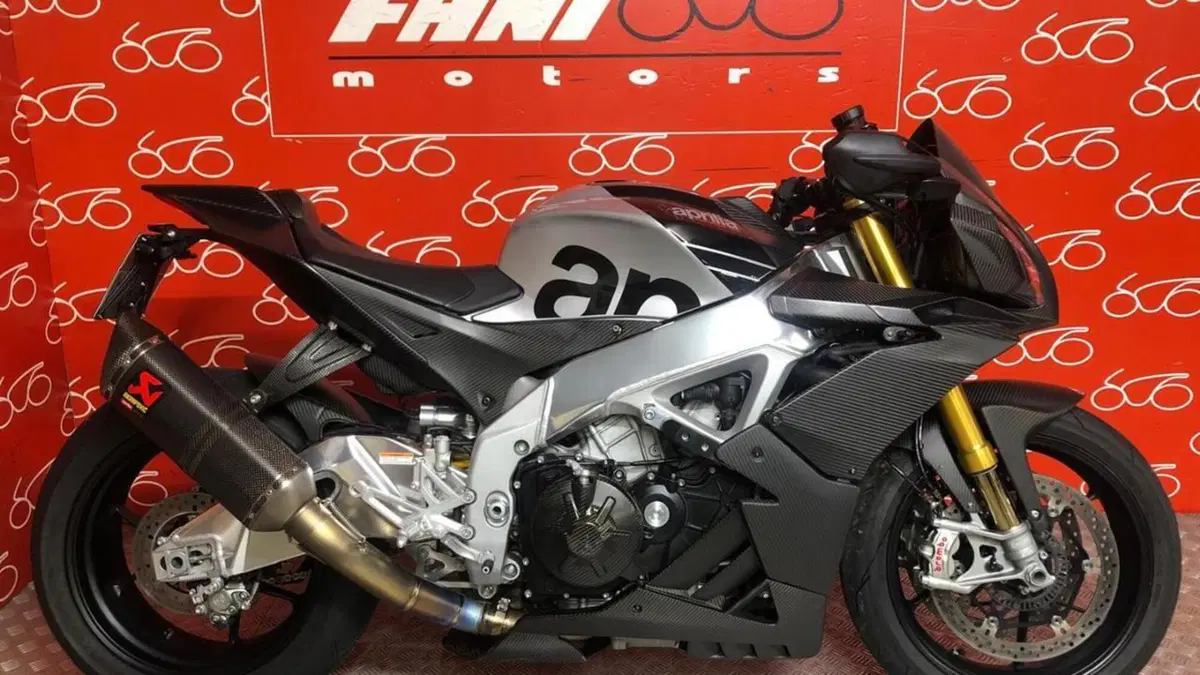 Aprilia Tuono V4 Factory (2019 - 20) 