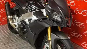 Aprilia Tuono V4 Factory (2019 - 20)  (2)