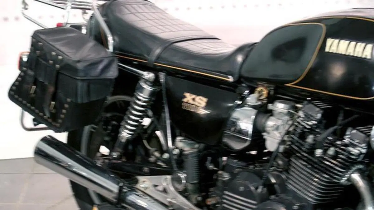 Yamaha XS 1100  (3)