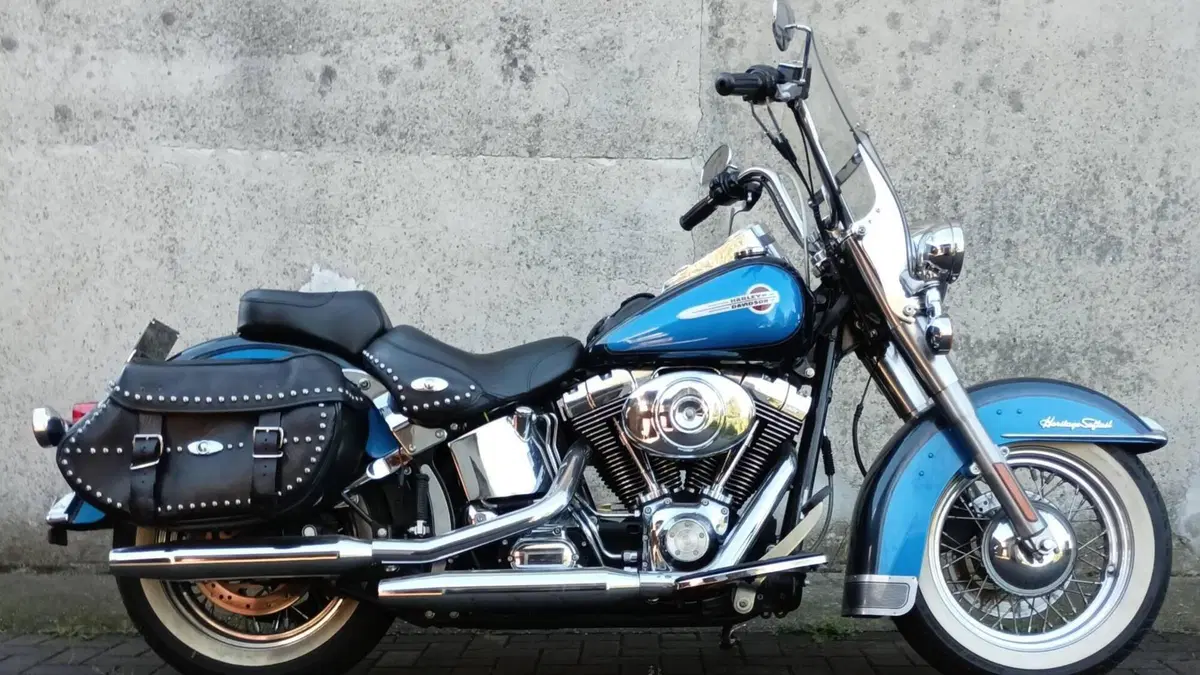 Harley-Davidson 1450 Heritage Classic (2003 - 05) - FLSTCI  (4)
