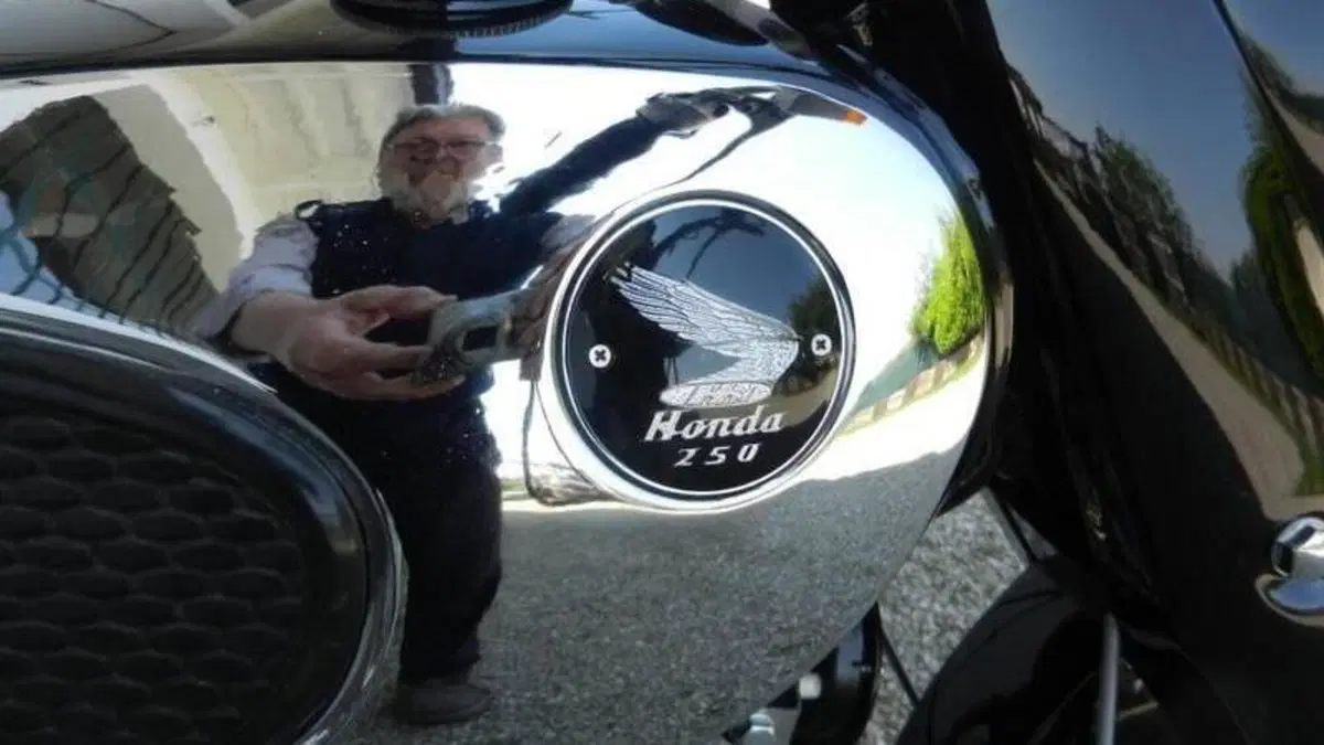 Honda   (8)