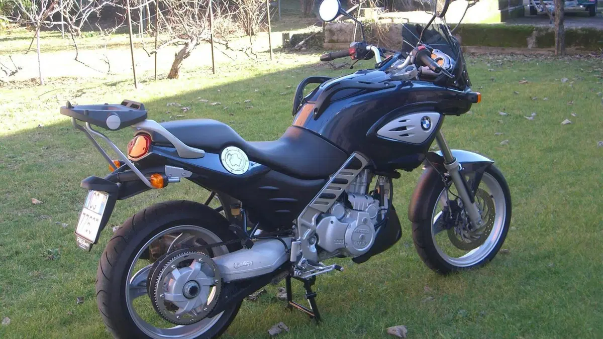 Bmw F 650 CS Scarver (2001 - 06)  (3)