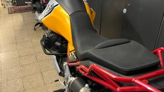 Moto Guzzi V85 TT Evocative Graphics (2021 - 23)