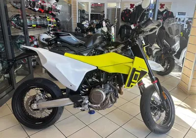 Husqvarna 701 Supermoto (2026) - Annuncio 9894551