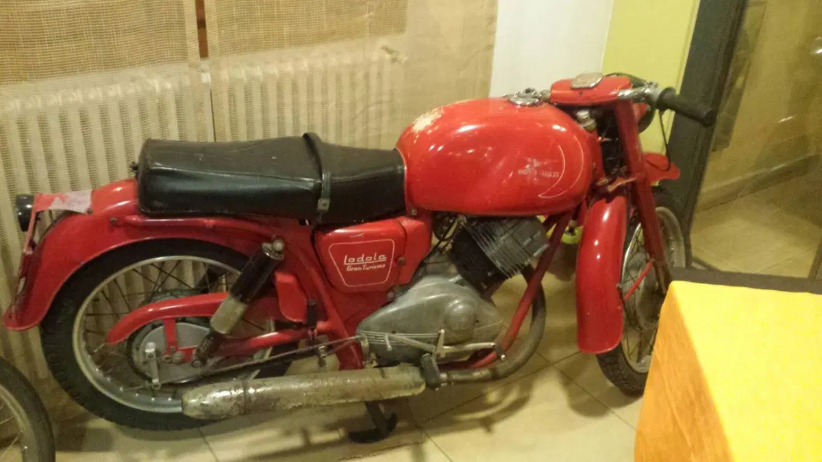 Moto Guzzi  