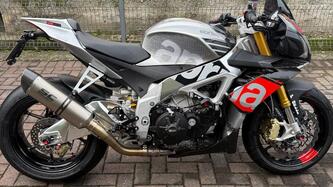 Aprilia Tuono V4 RR (2015 - 17) usata