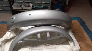 Cz   (8)