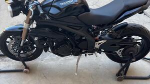 Triumph Speed Triple 1050 (2011 - 13) 