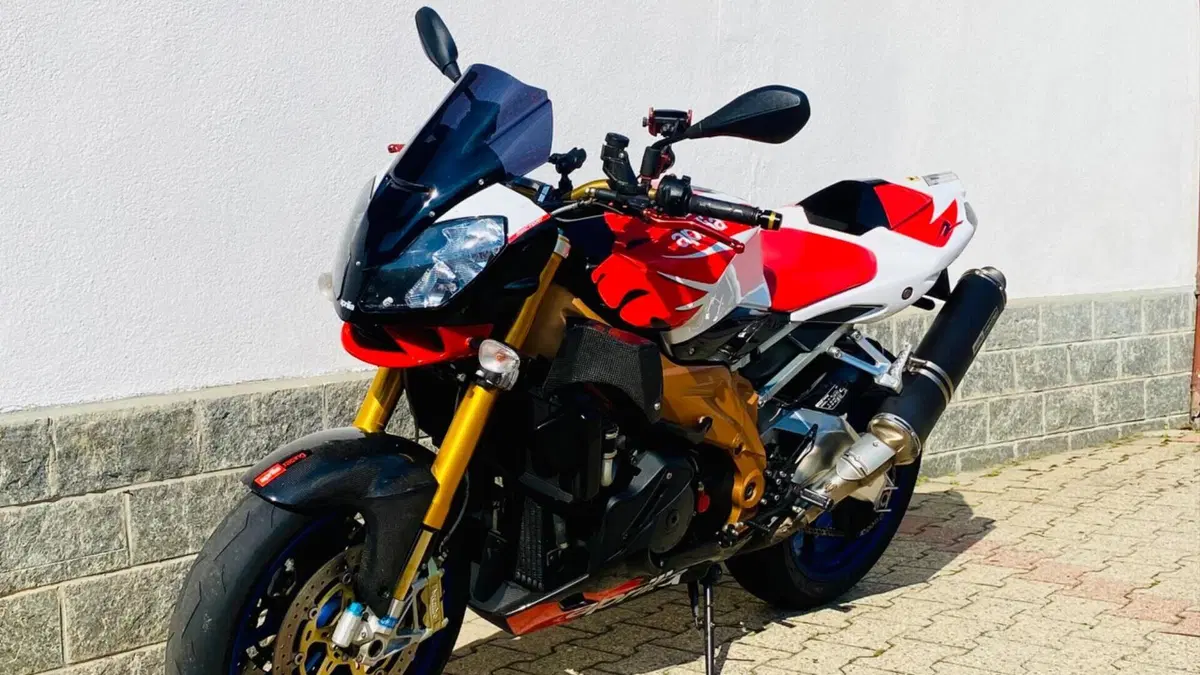 Aprilia Tuono 1000 R Factory (2006 - 11)  (5)