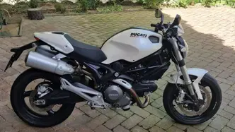 Ducati Monster 696 (2008 - 13) usata