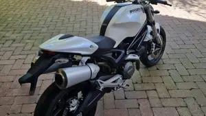 Ducati Monster 696 (2008 - 13)  (2)