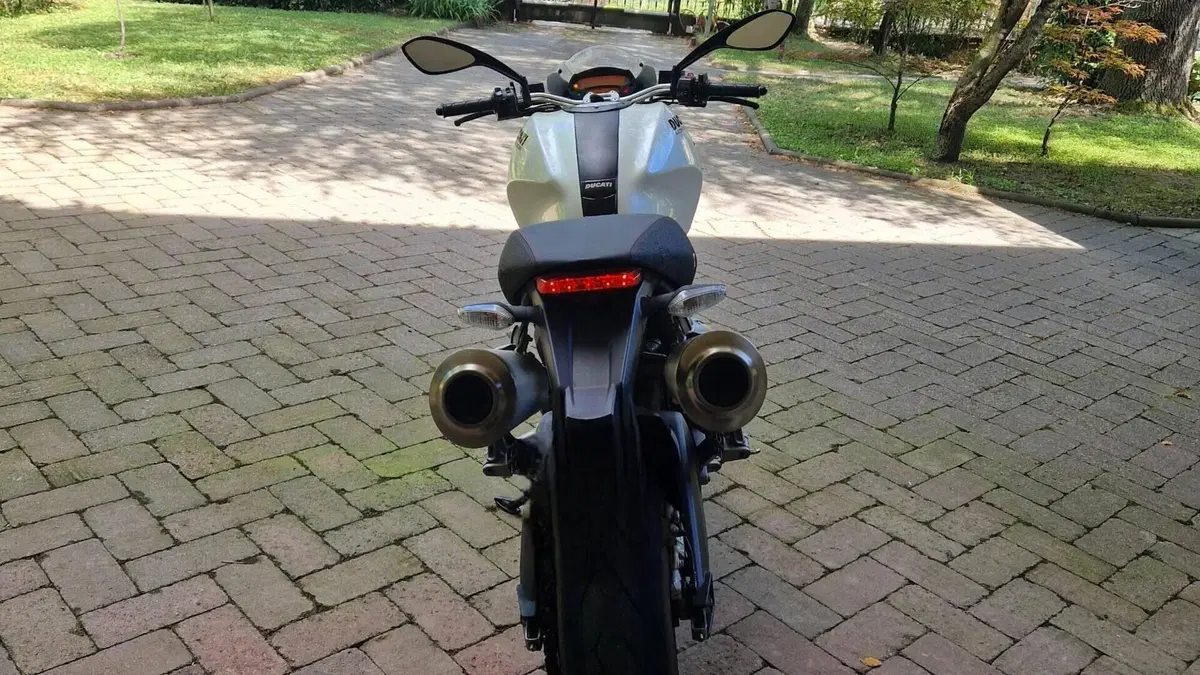 Ducati Monster 696 (2008 - 13)  (10)