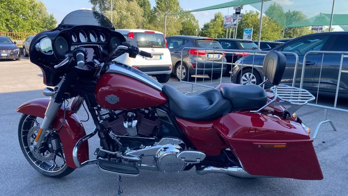 Harley-Davidson 114 Street Glide Special (2019 - 20) - FLHXS  (2)