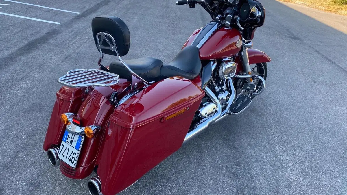 Harley-Davidson 114 Street Glide Special (2019 - 20) - FLHXS  (4)