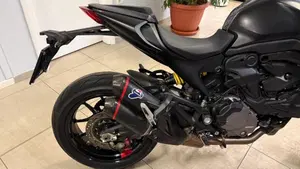 Ducati Monster 937 + (2021 - 25)  (8)