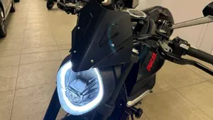 Ducati Monster 937 + (2021 - 25)  (11)