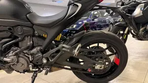 Ducati Monster 937 + (2021 - 25)  (13)