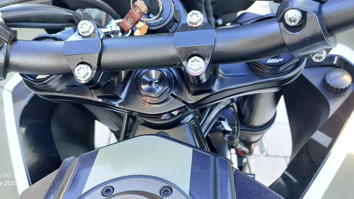 Husqvarna Norden 901 (2022 - 26)  (7)