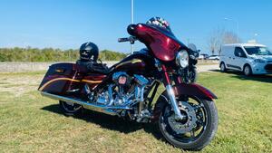 Harley-Davidson 1800 Street Glide (2010 - 11) - FLHXSE 