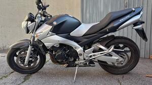Suzuki GSR 600 (2006 - 11) 