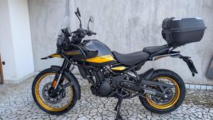 Royal Enfield Himalayan 450 (2024 - 25) 