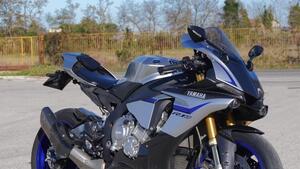 Yamaha YZF R1 M (2015 - 16) 