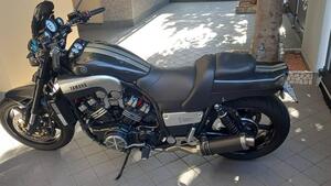 Yamaha V-Max 1200 