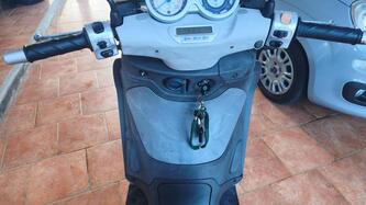 Piaggio Beverly 200 (2002 - 03) usata