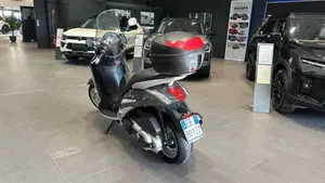 Peugeot Geopolis 400  (3)