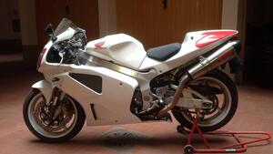 Honda VTR 1000 SP-1 (2000 - 01) 