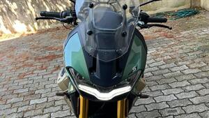 Moto Guzzi V100 Mandello S (2022 - 24) 