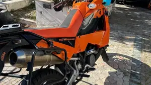 KTM 950 Adventure (2003 - 06)  (5)