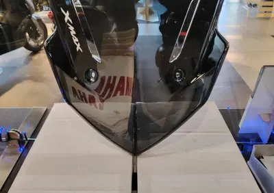 CUPOLINO SPORTIVO XMAX 2025 Yamaha - Annuncio 9897437